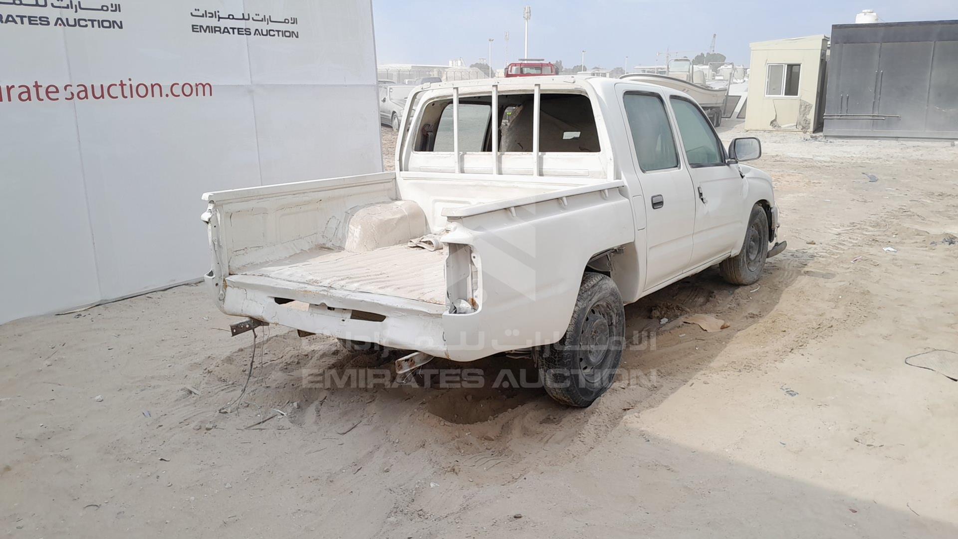 2004 TOYOTA PICK UP VIN: JTFEM426240146092