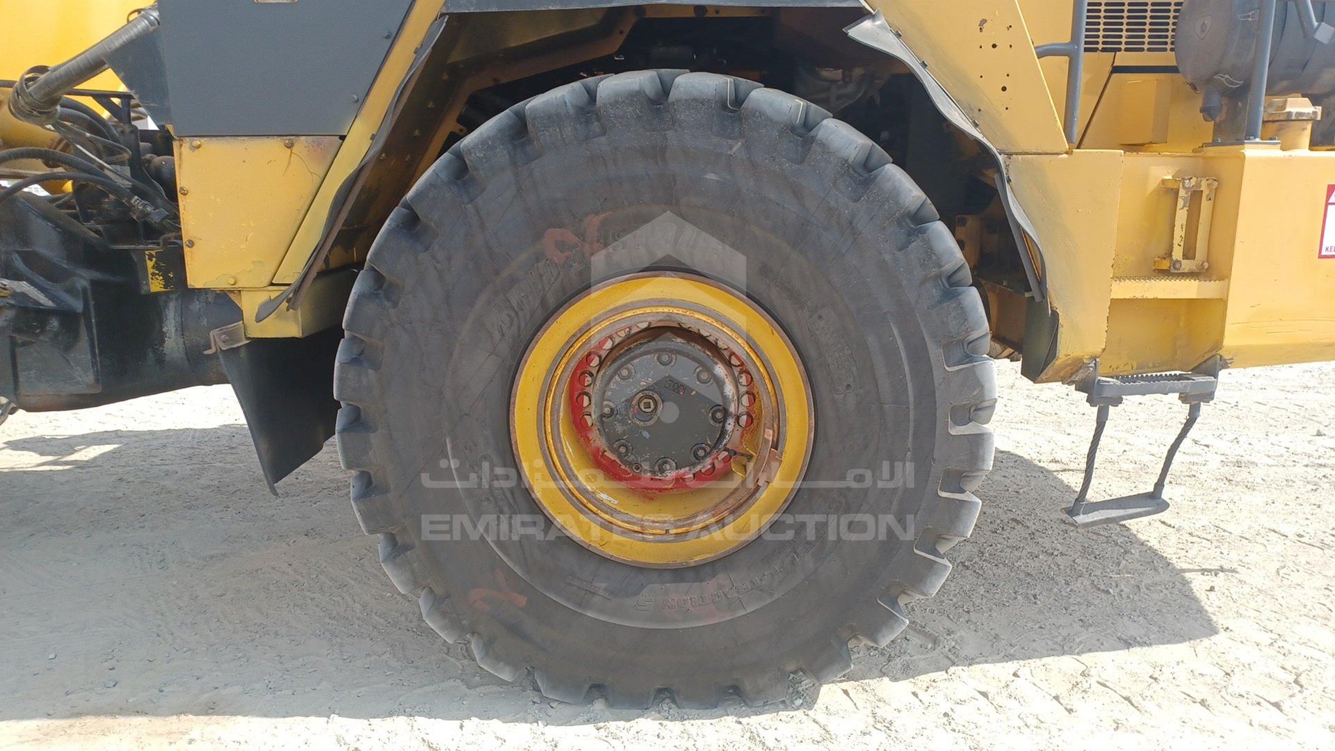 2015 KOMATSU HM400-2R VIN: KMTHM010V29007229