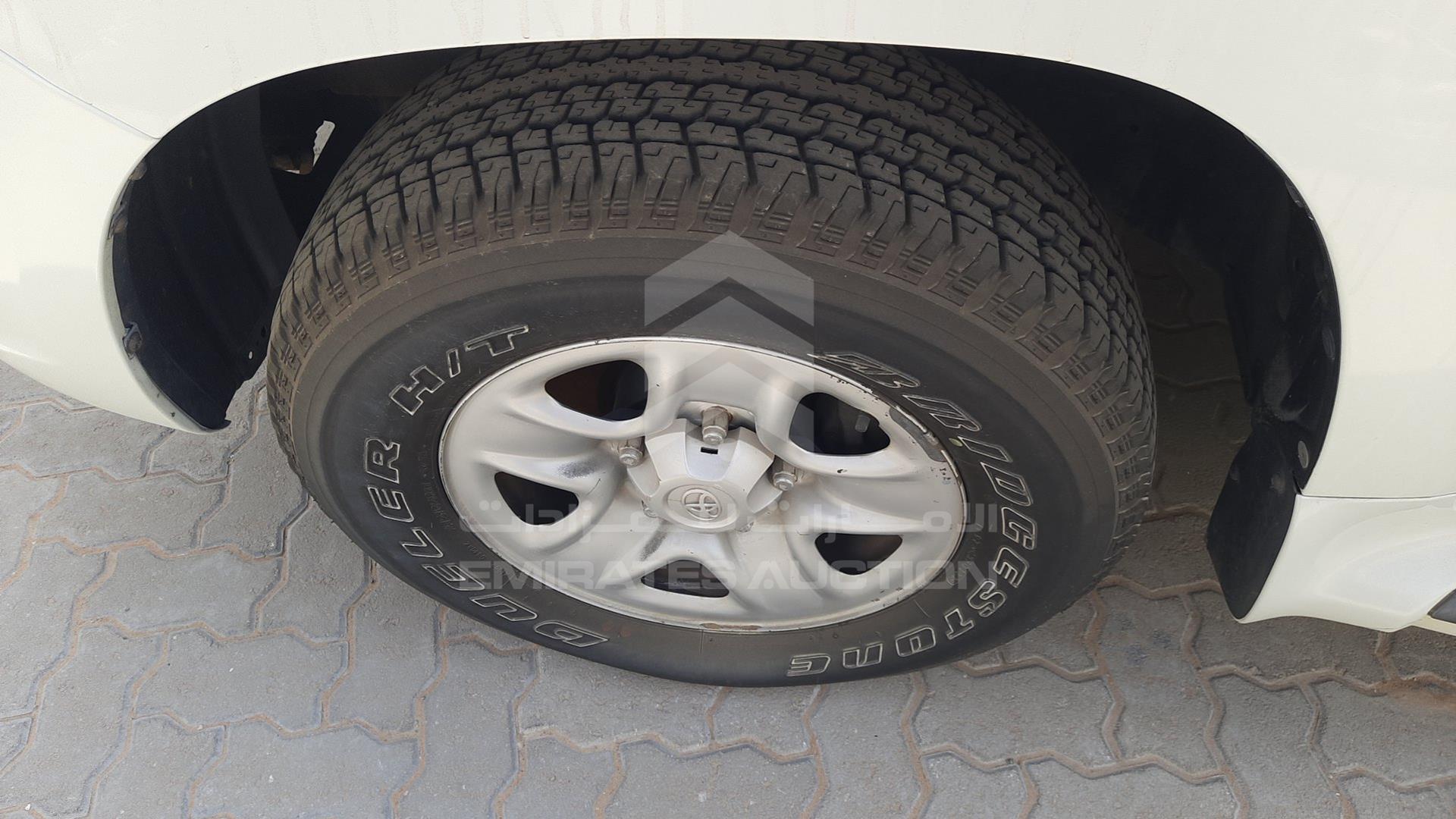 2010 TOYOTA LAND CRUISER VIN: JTMDU09J9A4028309