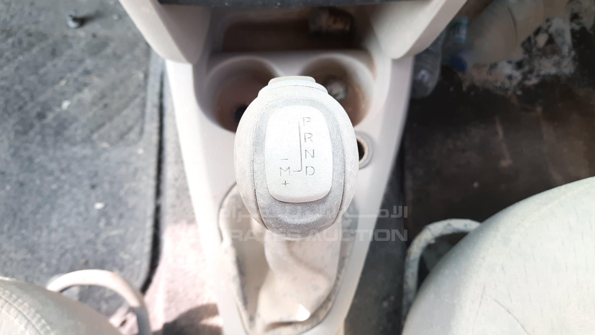 2015 RENAULT SYMBOL VIN: VF14SRAB3FT529190