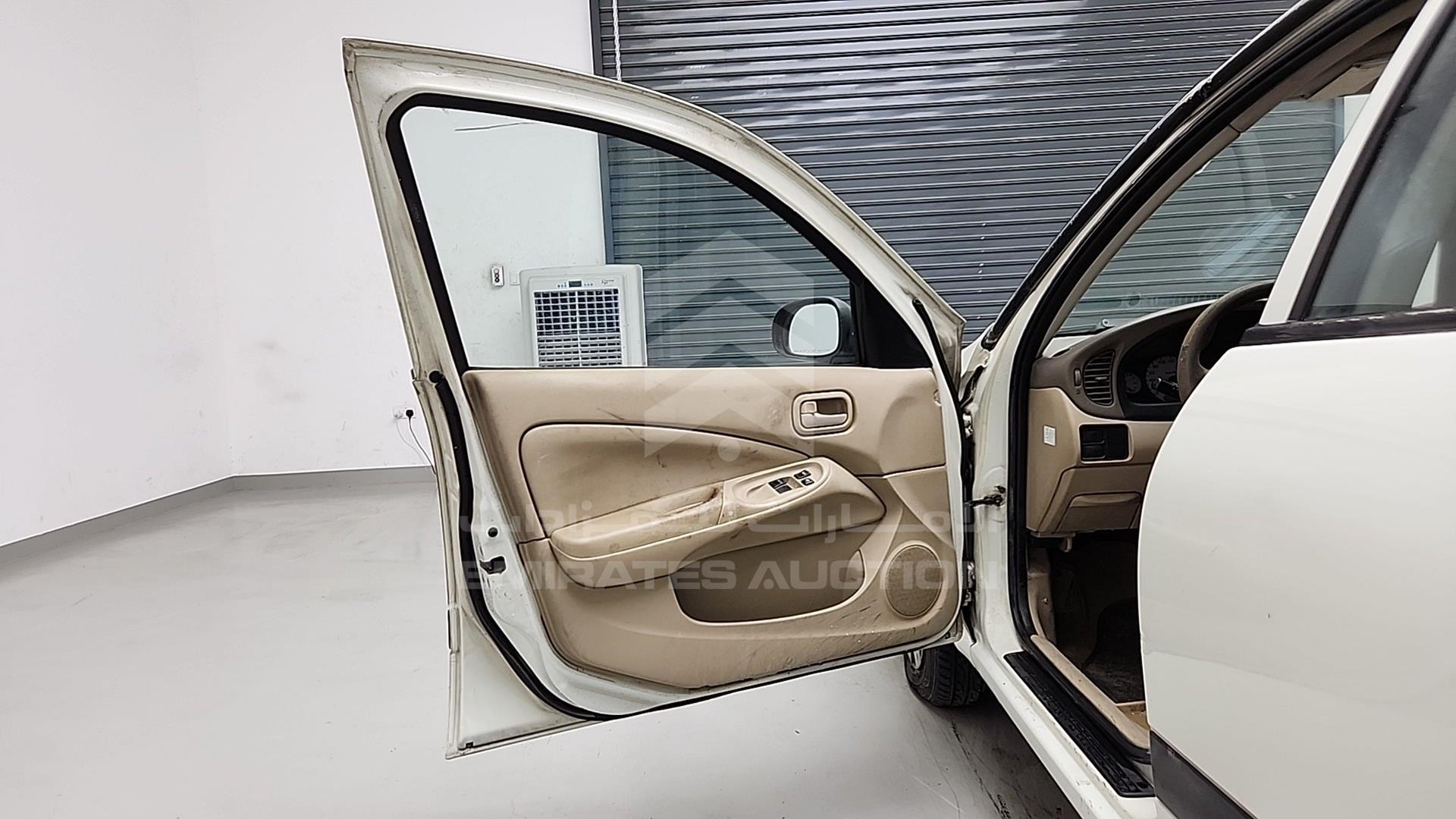 2010 NISSAN SUNNY VIN: JN1FN61C0AW203107