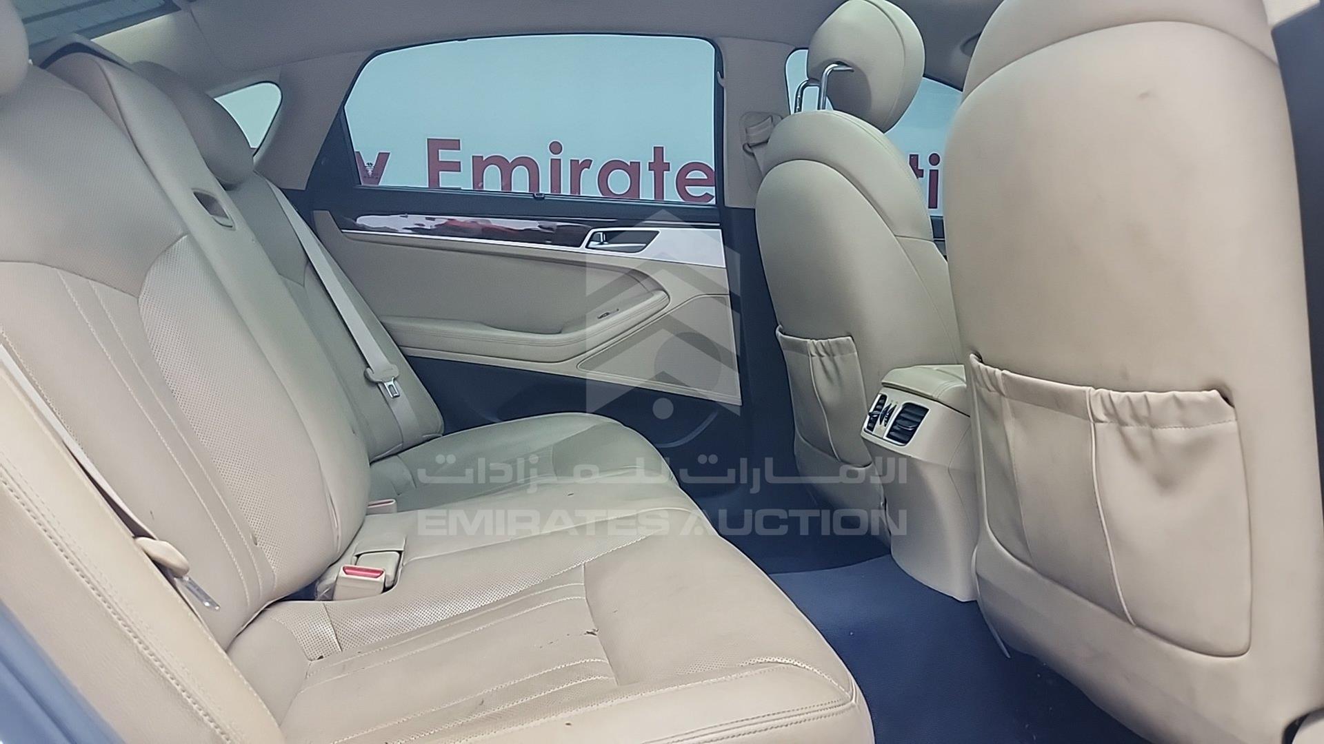 2015 HYUNDAI GENESIS VIN: KMHGN41EBFU057576