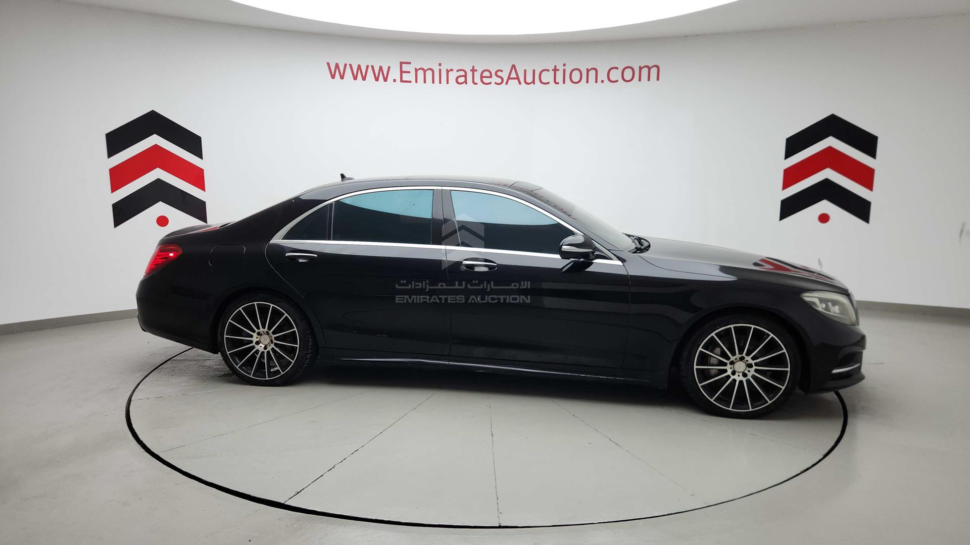2015 MERCEDES S 550 VIN: WDDUG8CBXFA089710