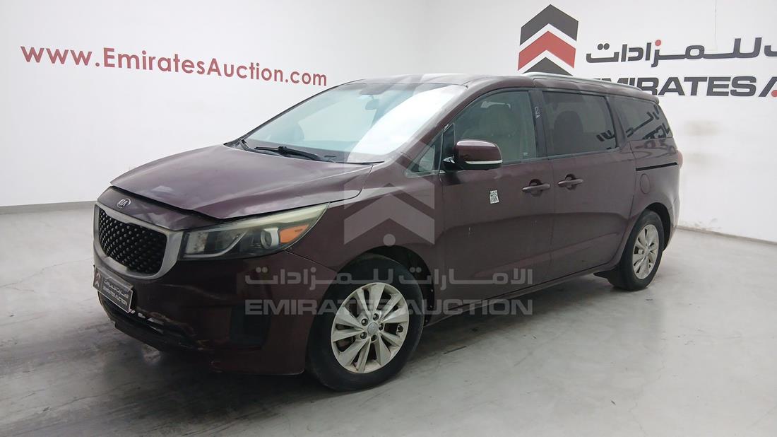 2015 Kia Sedona — Front Left Angle — Photo 9
