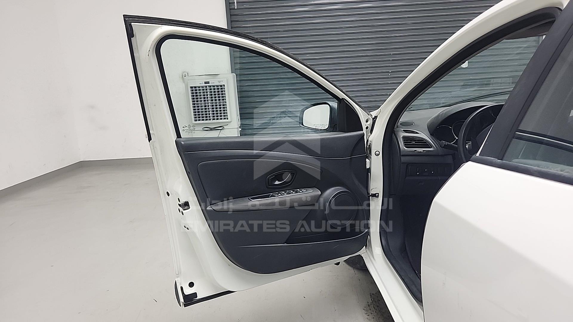 2014 RENAULT FLUENCE VIN: VF1LZLET1EC281995