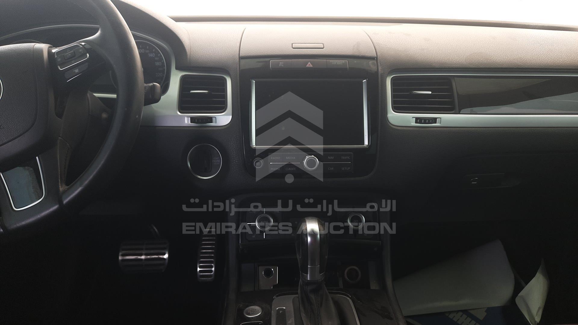 2013 VOLKSWAGEN TOUAREG VIN: WVGBD2BP7DD008254