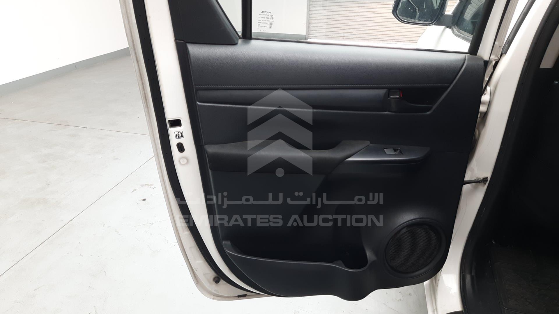 2019 TOYOTA HILUX VIN: MR0JX9CD1K4085172
