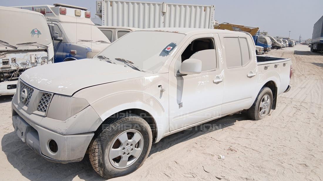 2010 Nissan Navara — Front Left Angle — Photo 4