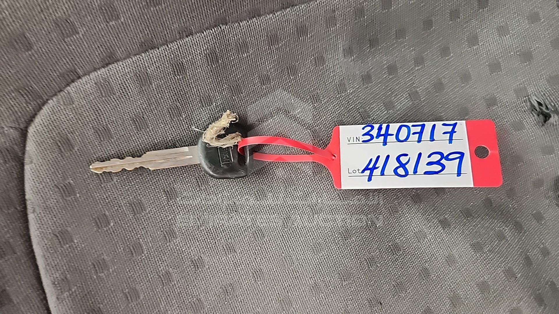 2004 KIA CARENS VIN: KNAFC523645340717
