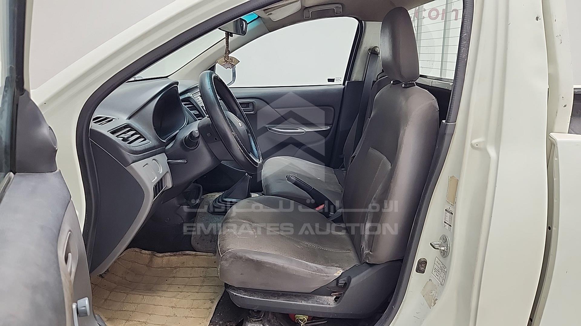 2016 MITSUBISHI L 200 VIN: MMBENKJ40GH046627