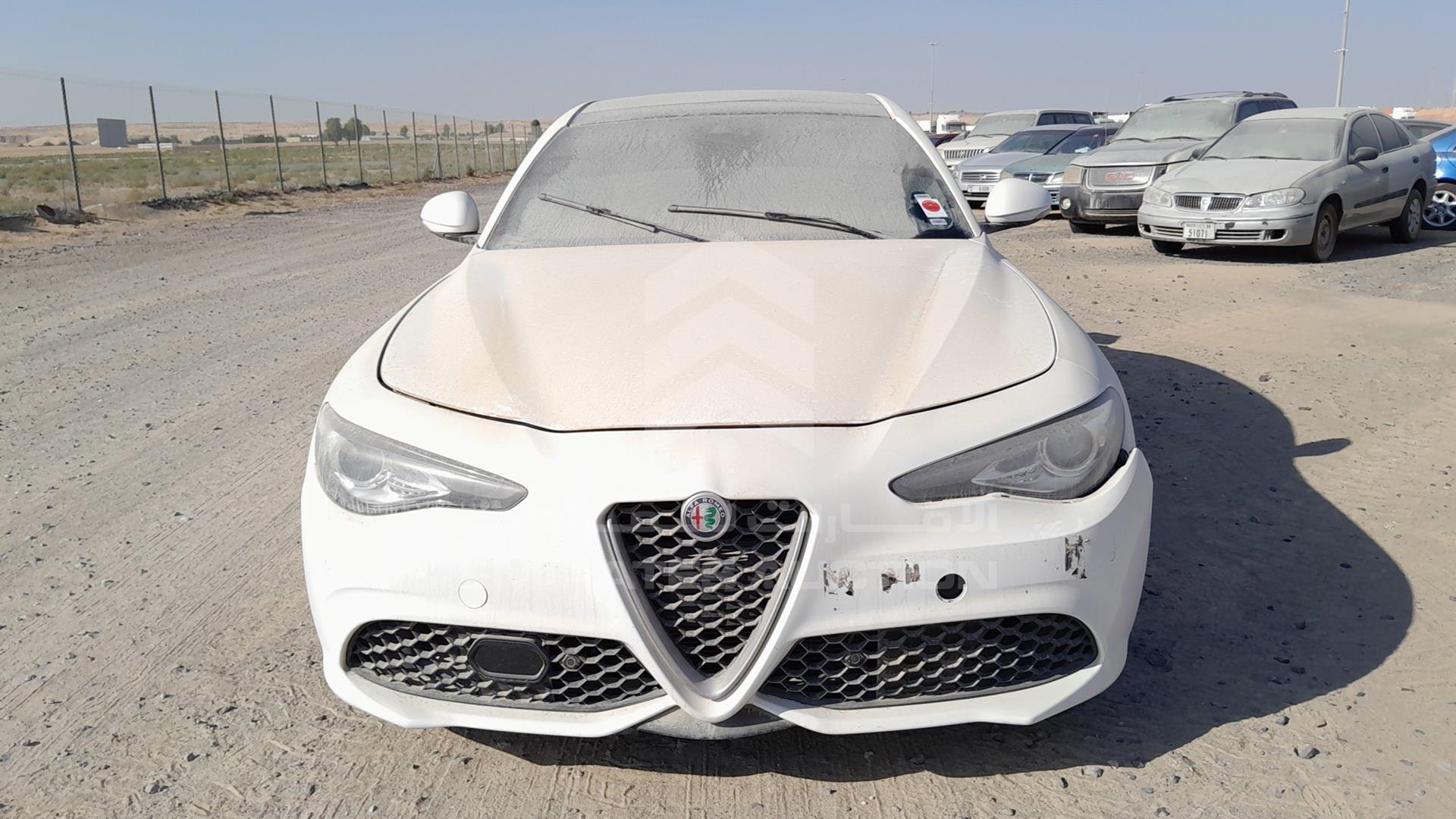 2019 ALFA ROMEO GIULIA VIN: ZAREAFDN8K7610465