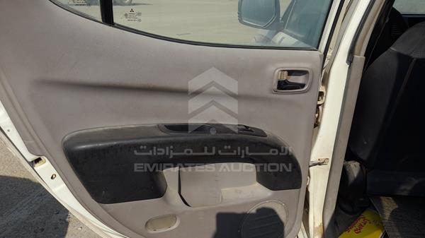 MMBJNKB408D030521 Mitsubishi L 200