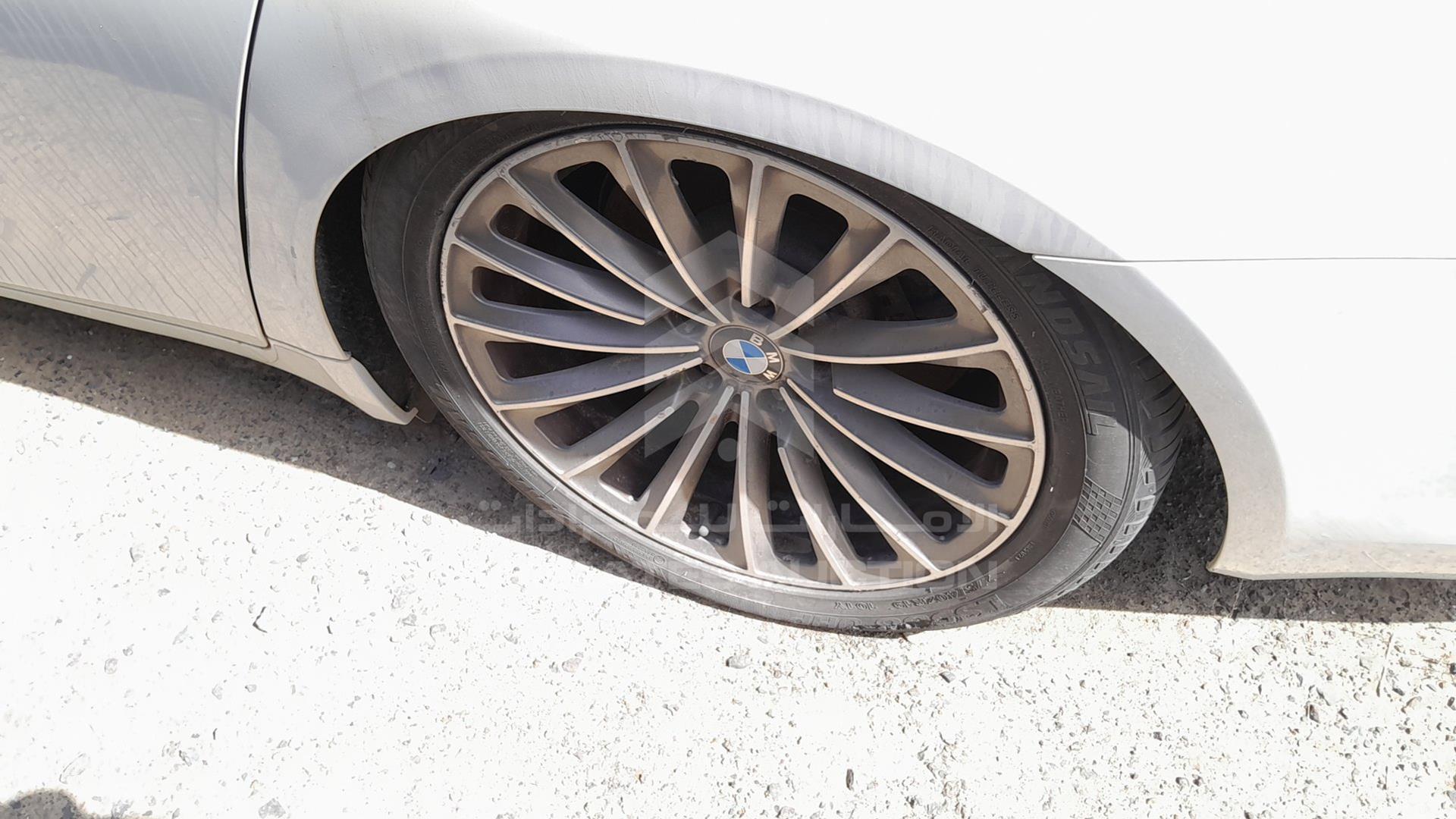 2009 BMW 740 LI VIN: WBAKB41039CY45684