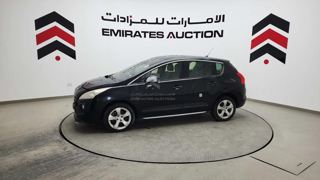 2011 Peugeot 3008 — Front Left Angle — Photo 5