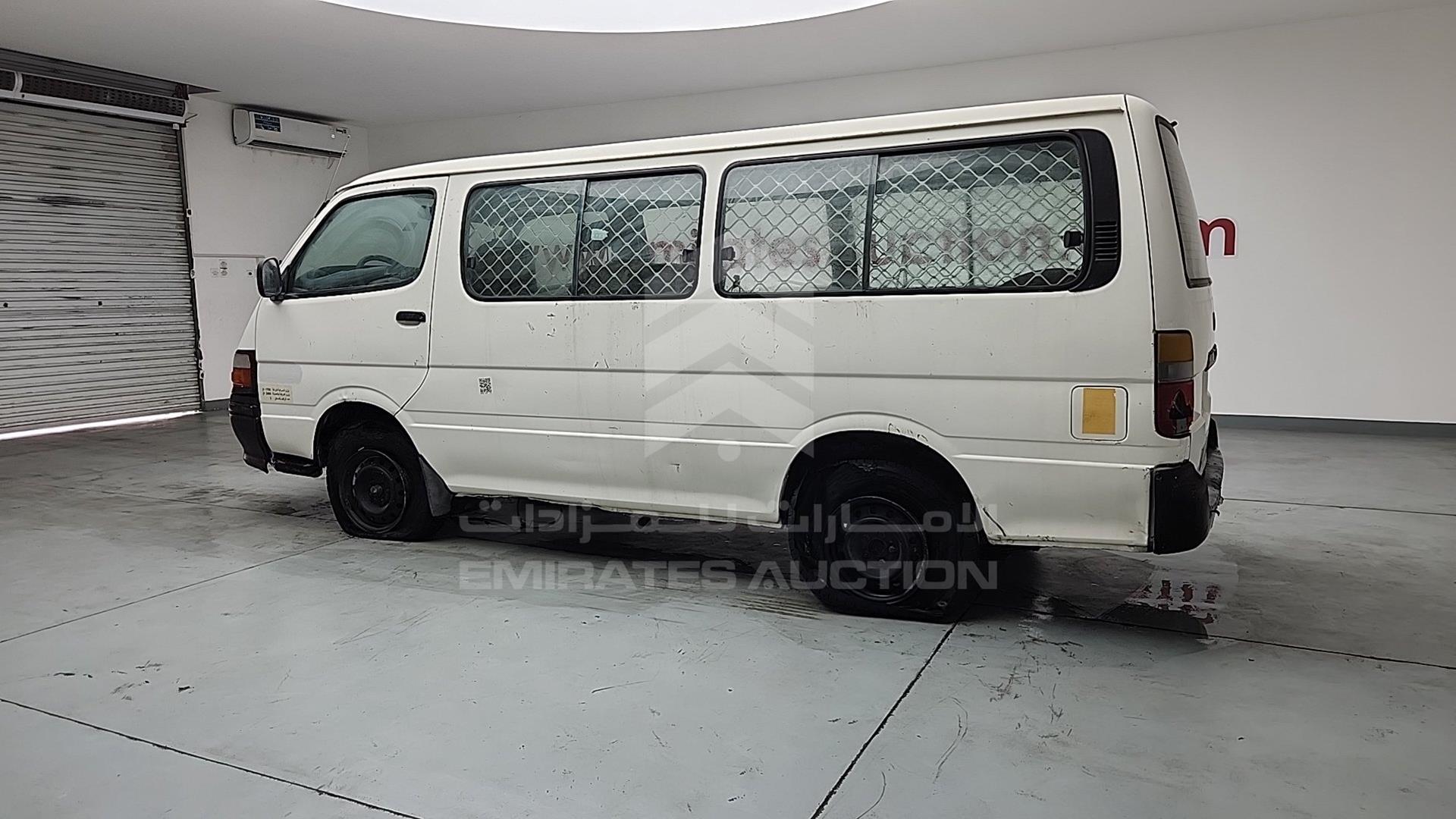 2004 TOYOTA HIACE VIN: RZH1157012858