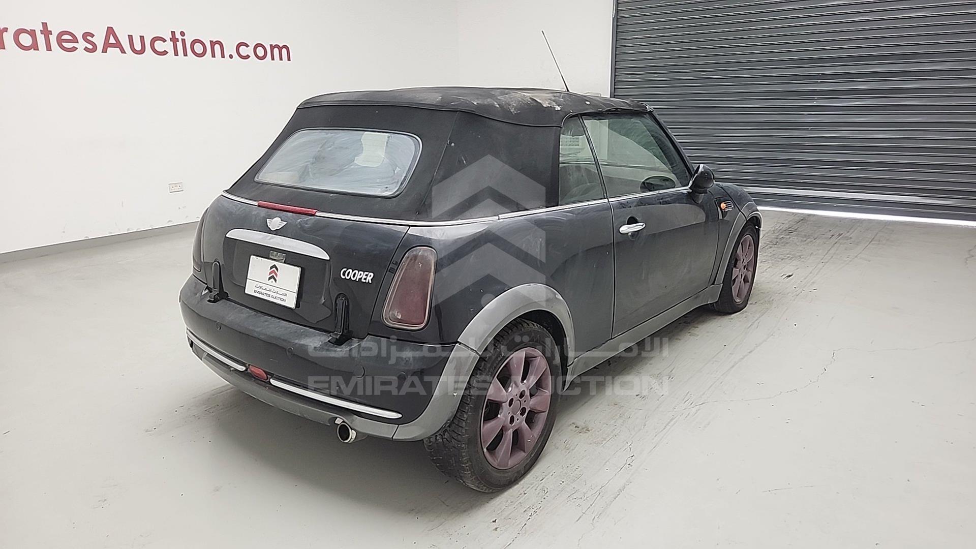 2005 MINI COOPER VIN: WMWRF31095TF90324