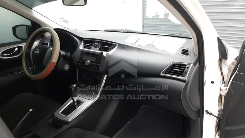 MNTBC2C93F6005567 Auction: EmiratesAuction Lot: 412005 MNTBC2C93F6005567 Nissan Tiida 2015 WHITE Photo 30