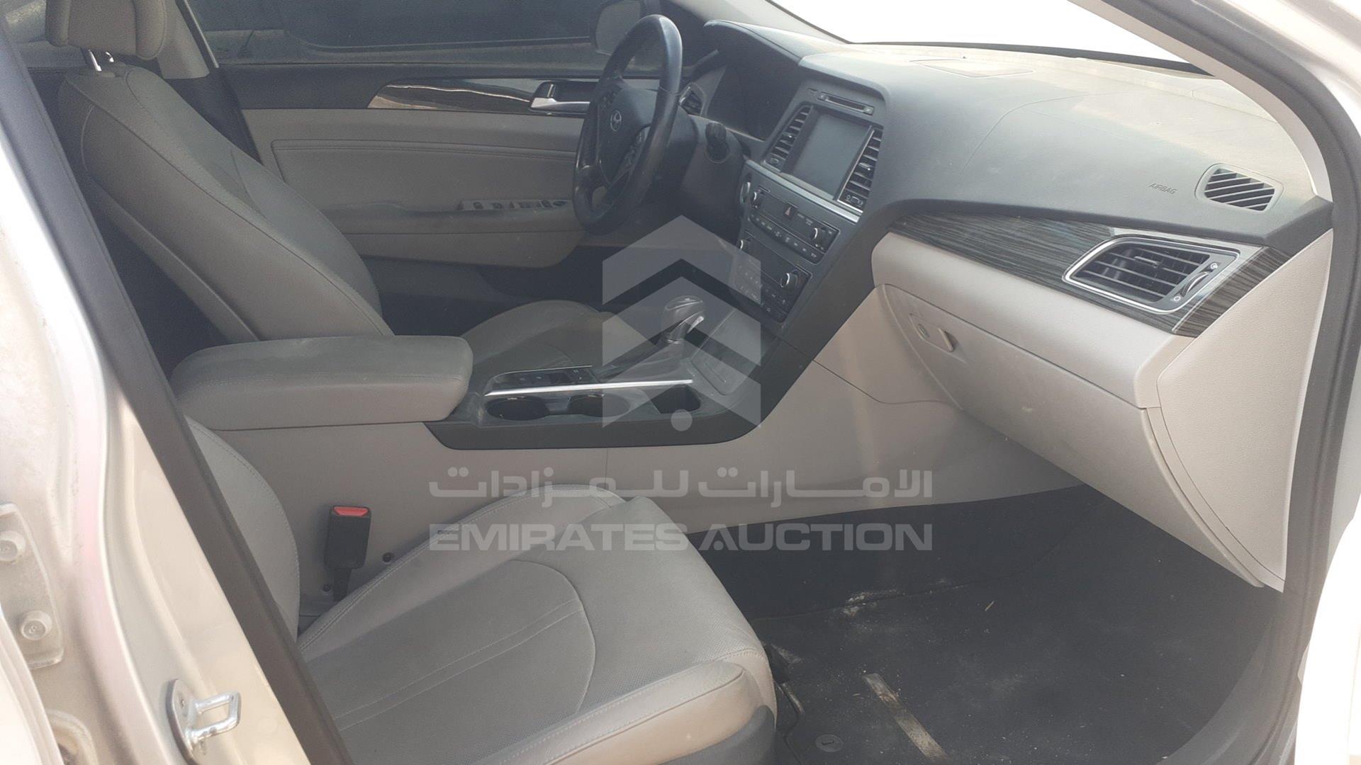2015 HYUNDAI SONATA VIN: 5NPE34AFXFH071127