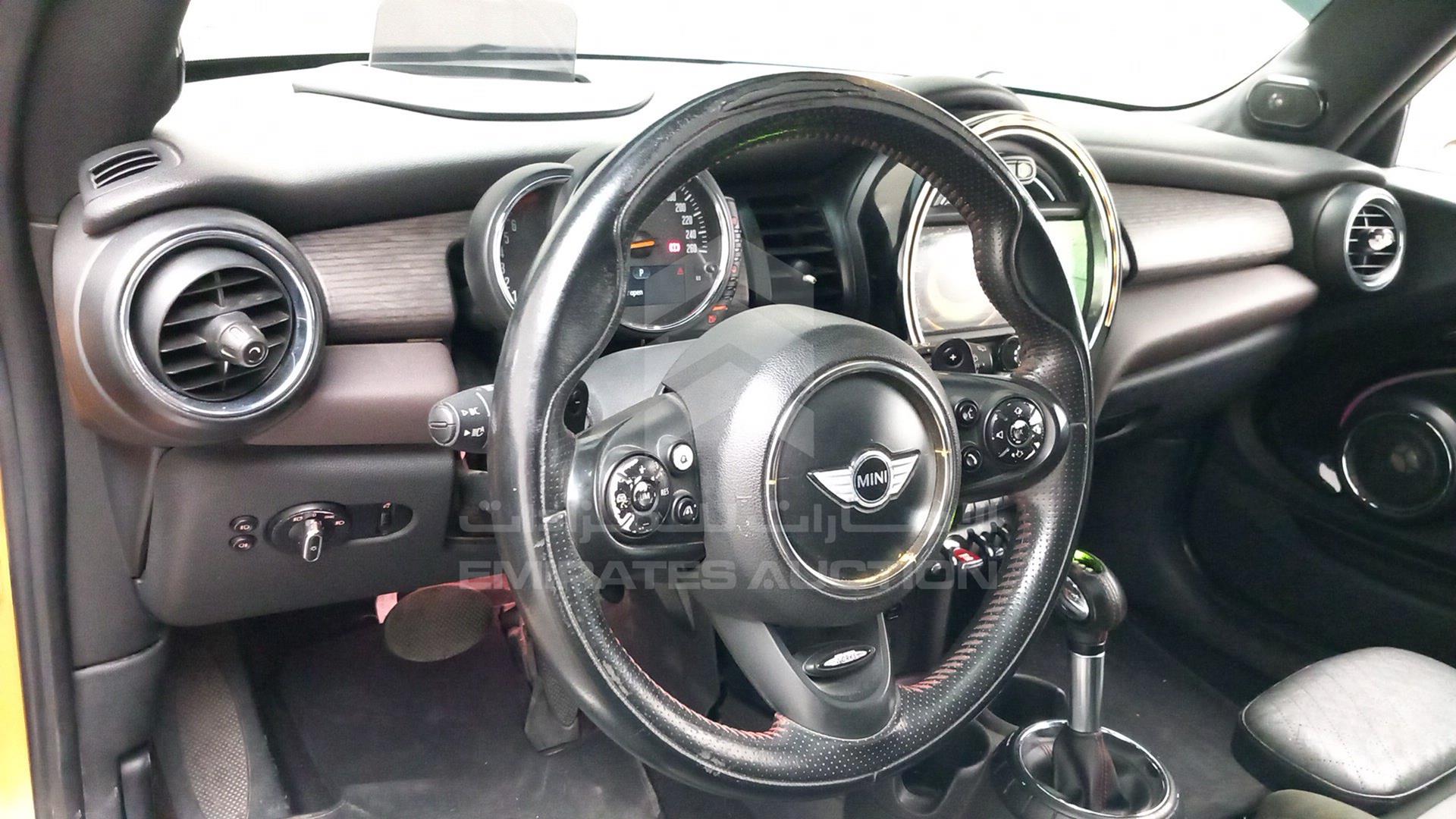 2014 MINI COOPER S VIN: WMWXM7109ET905379