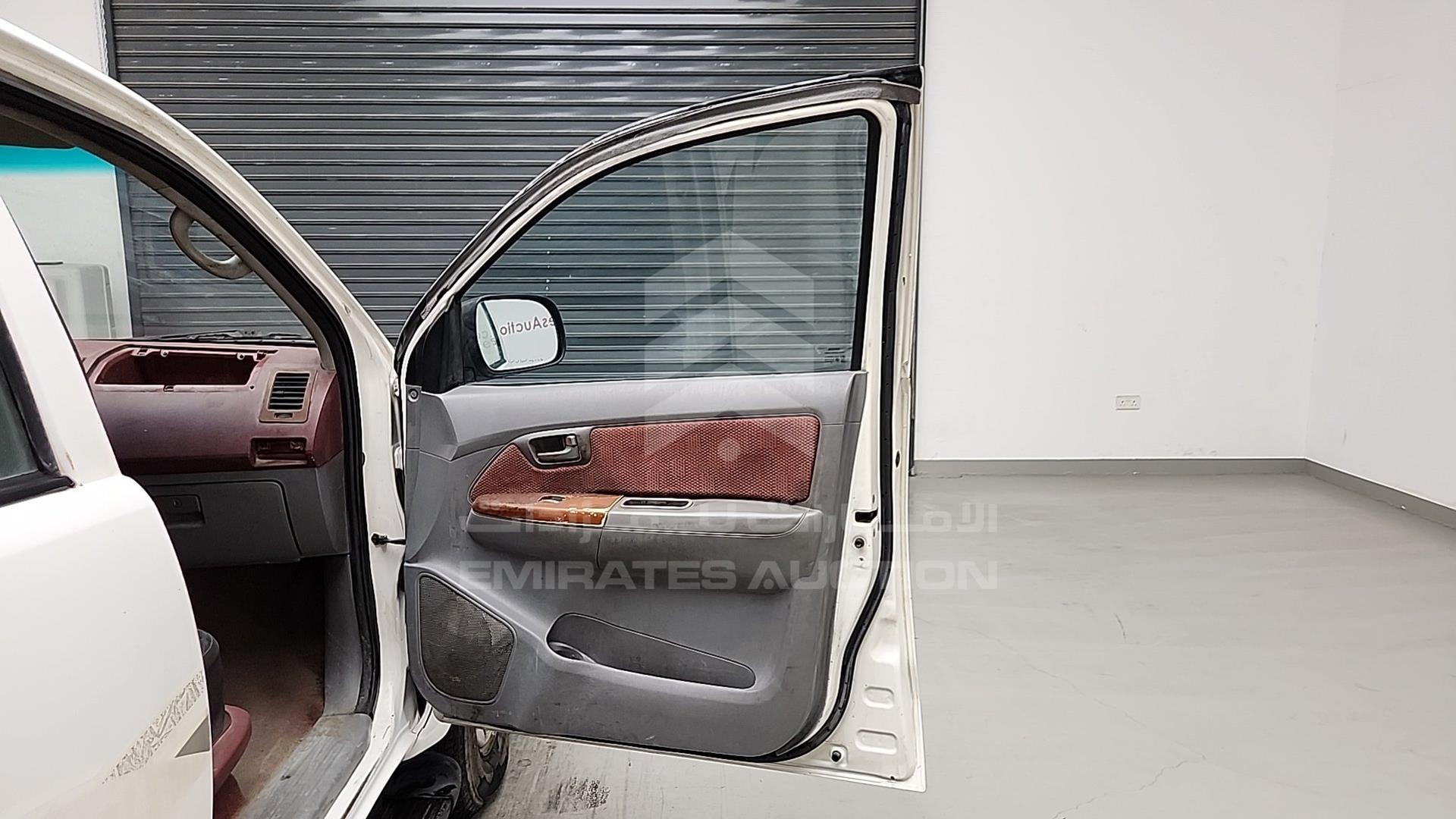2008 TOYOTA HILUX VIN: MR0FX22G181309155