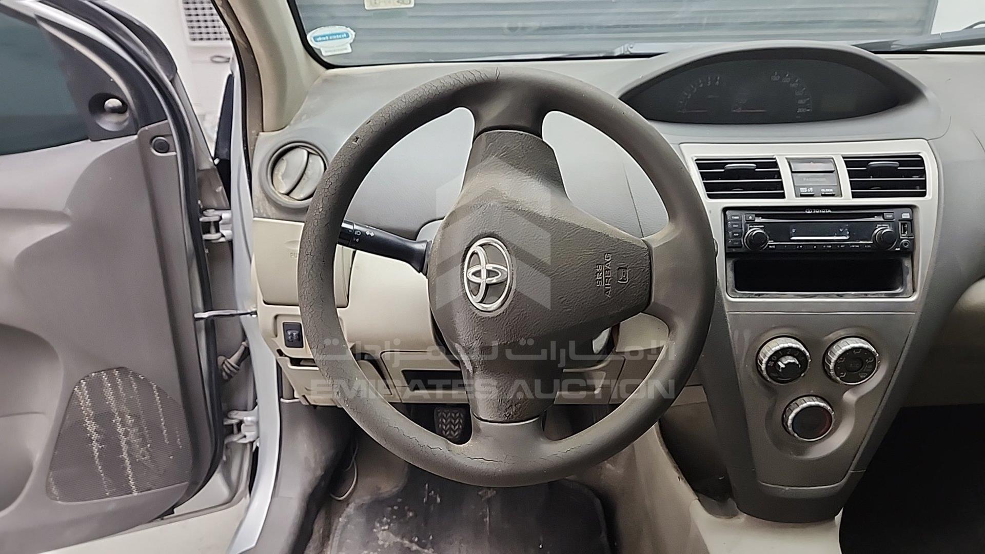 2011 TOYOTA YARIS VIN: JTDBW9238BL012286