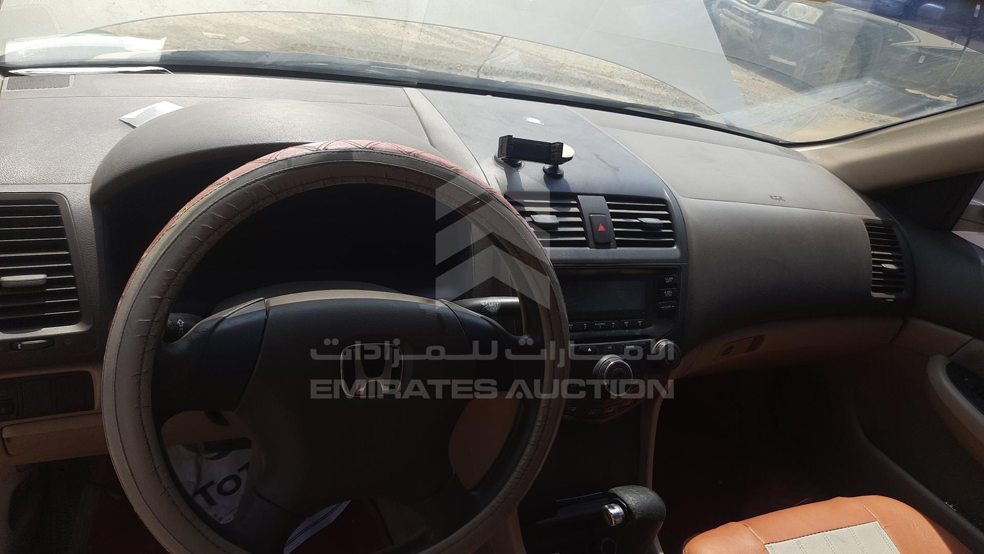 2005 HONDA ACCORD VIN: JHMCM56505C409458