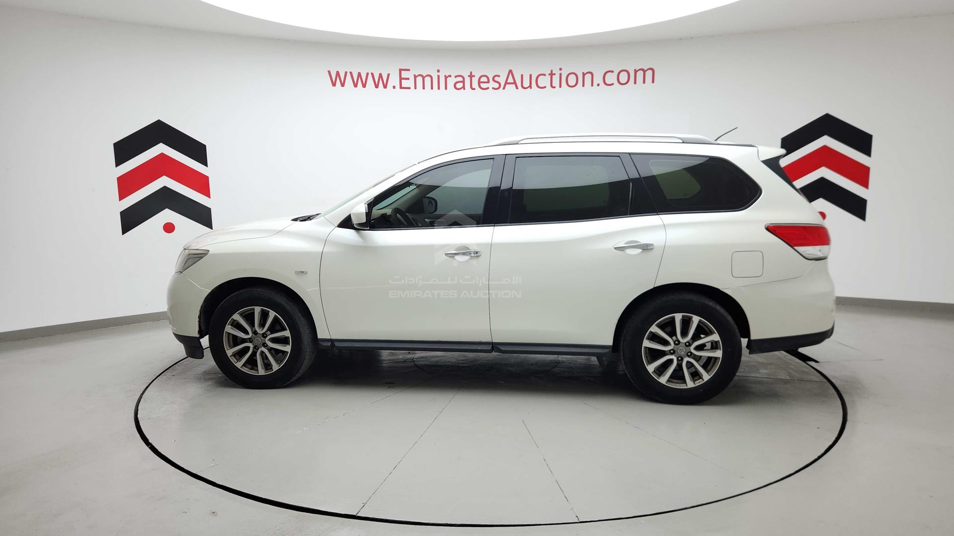 2015 NISSAN PATHFINDER VIN: 5N1AR2M5XFC679726