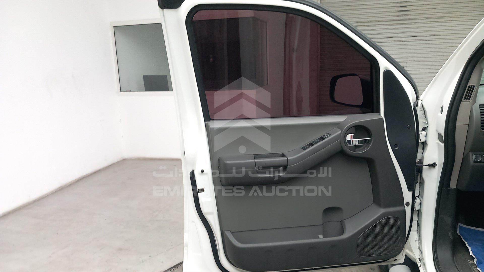 2013 NISSAN XTERRA VIN: 5N1AN0N64DN814403