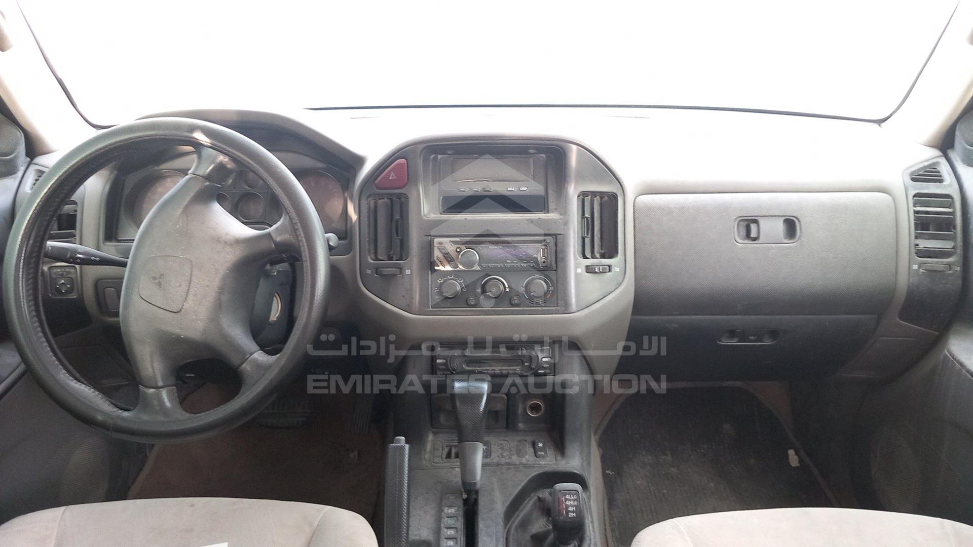 2001 MITSUBISHI PAJERO VIN: JMYLRV73W1J702736