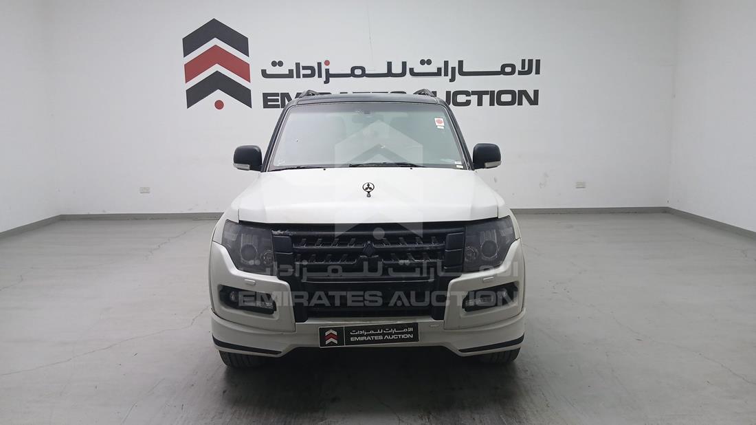 2020 Mitsubishi Pajero — Full Front View — Photo 1
