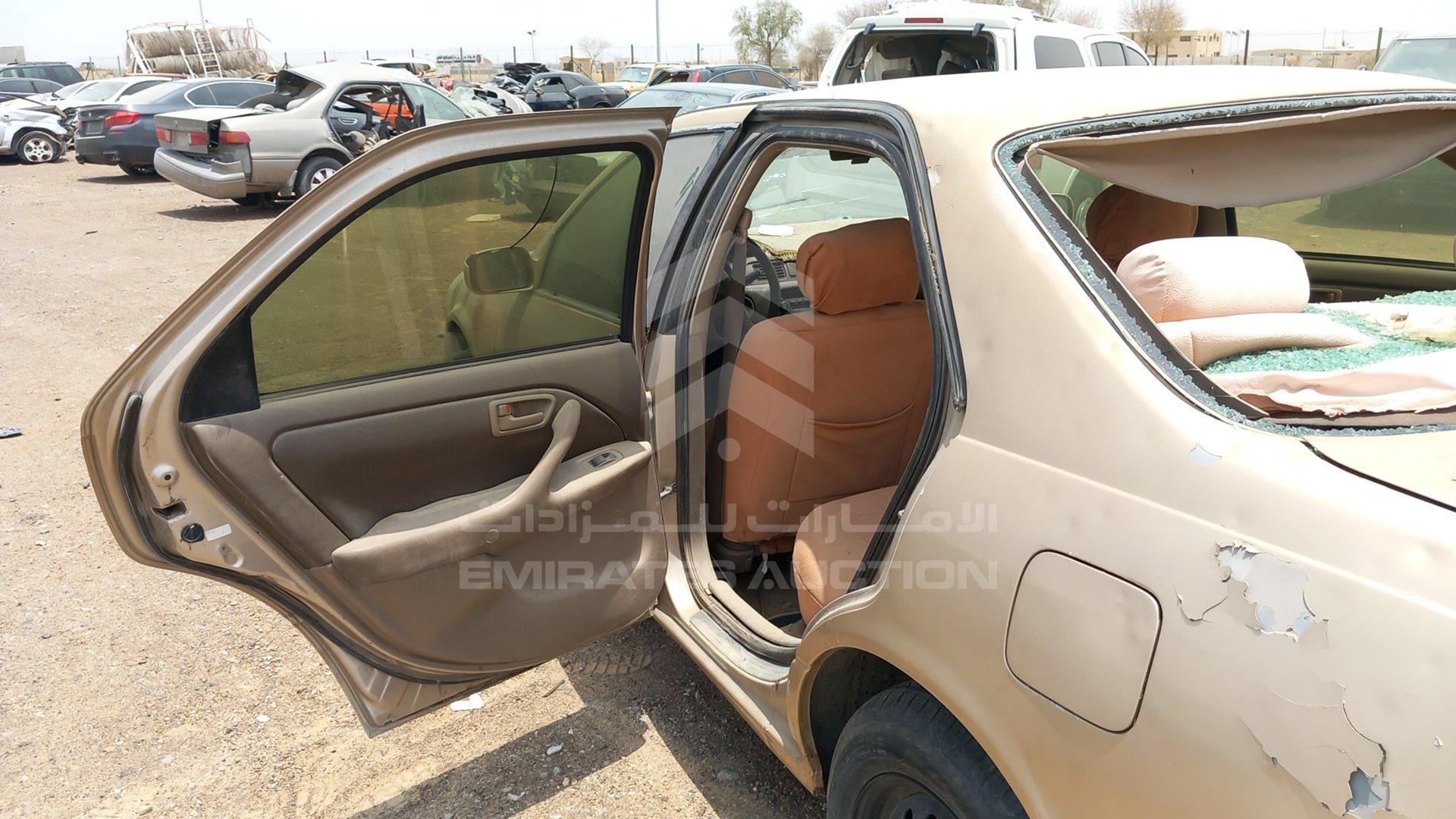 1998 TOYOTA CAMRY VIN: JT2BG22K5W0135488