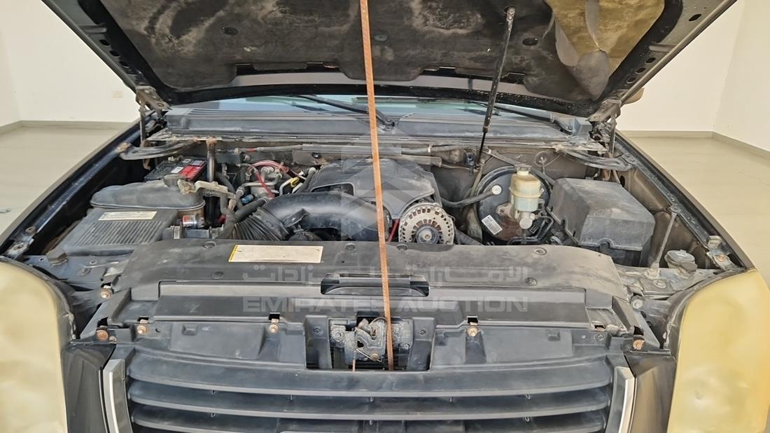 2007 GMC Yukon — Engine Bay — Photo 37