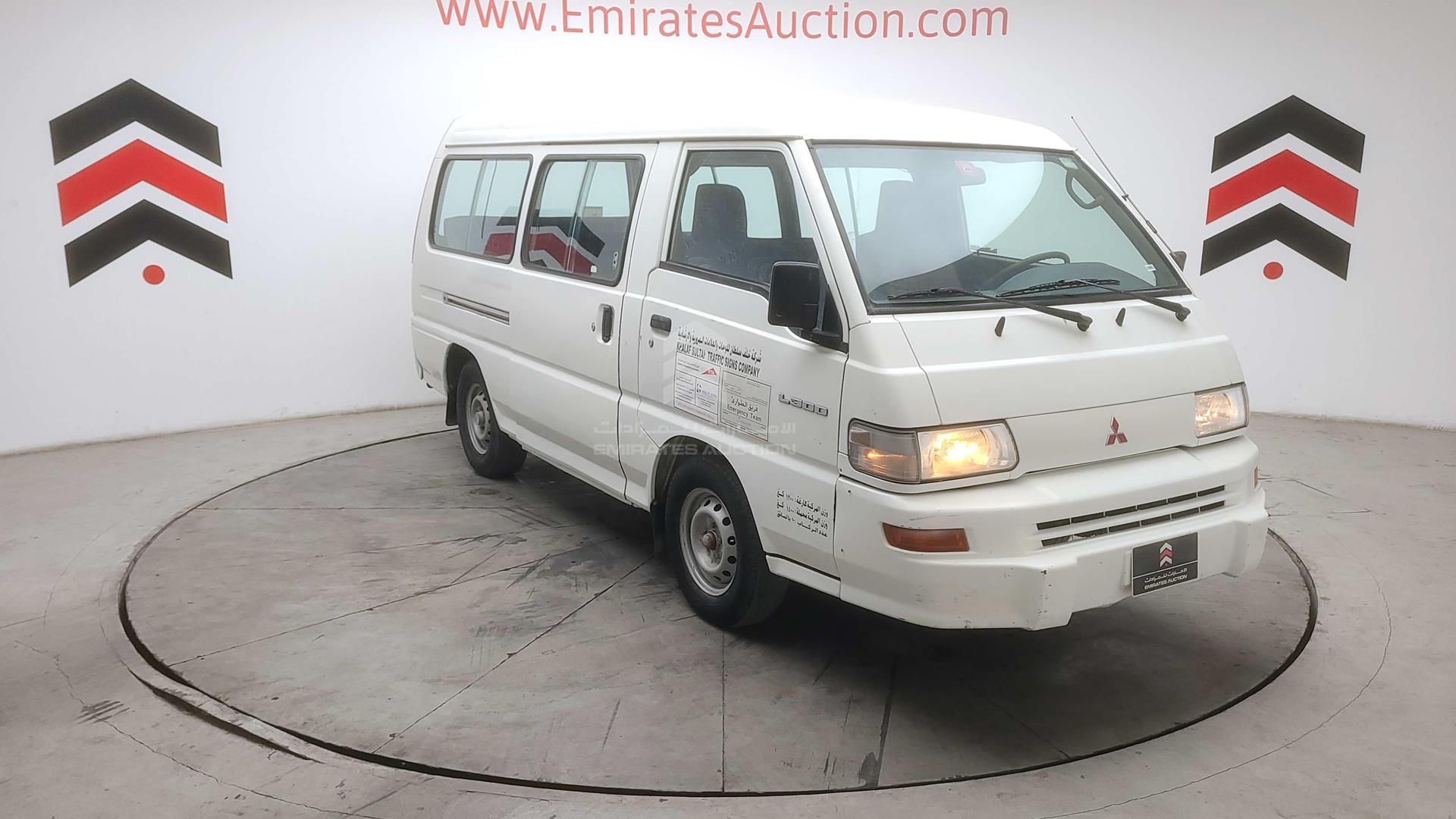 2014 MITSUBISHI L 300 VIN: JMYHNP13WEA701035