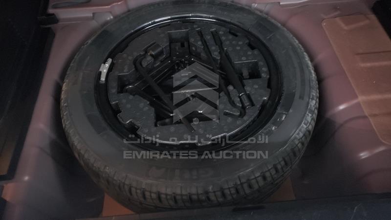 LJ12EKR2XJ4703542 Auction: EmiratesAuction Lot: 406746 LJ12EKR2XJ4703542 JAC S3 2018 RED Photo 28
