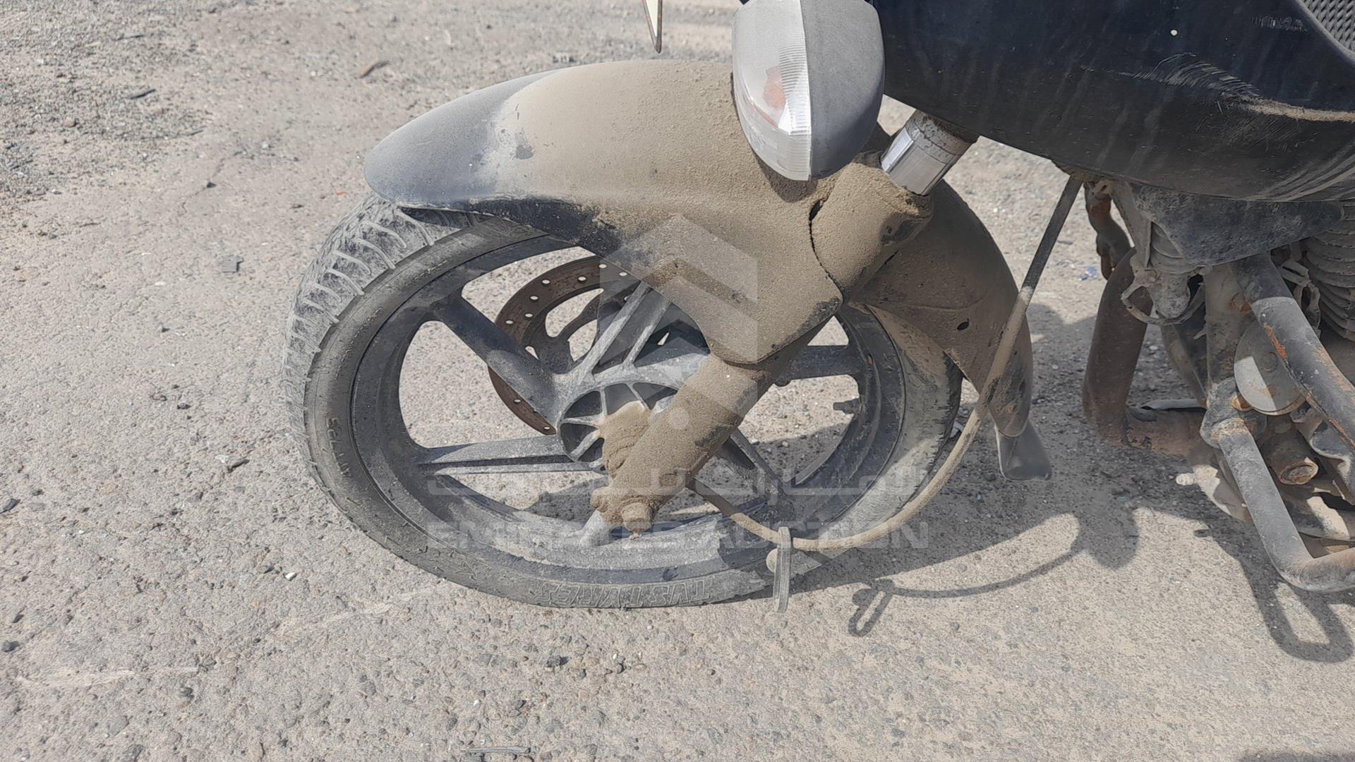 2011 BAJAJ --- VIN: MD2DHDKZZTCE72120