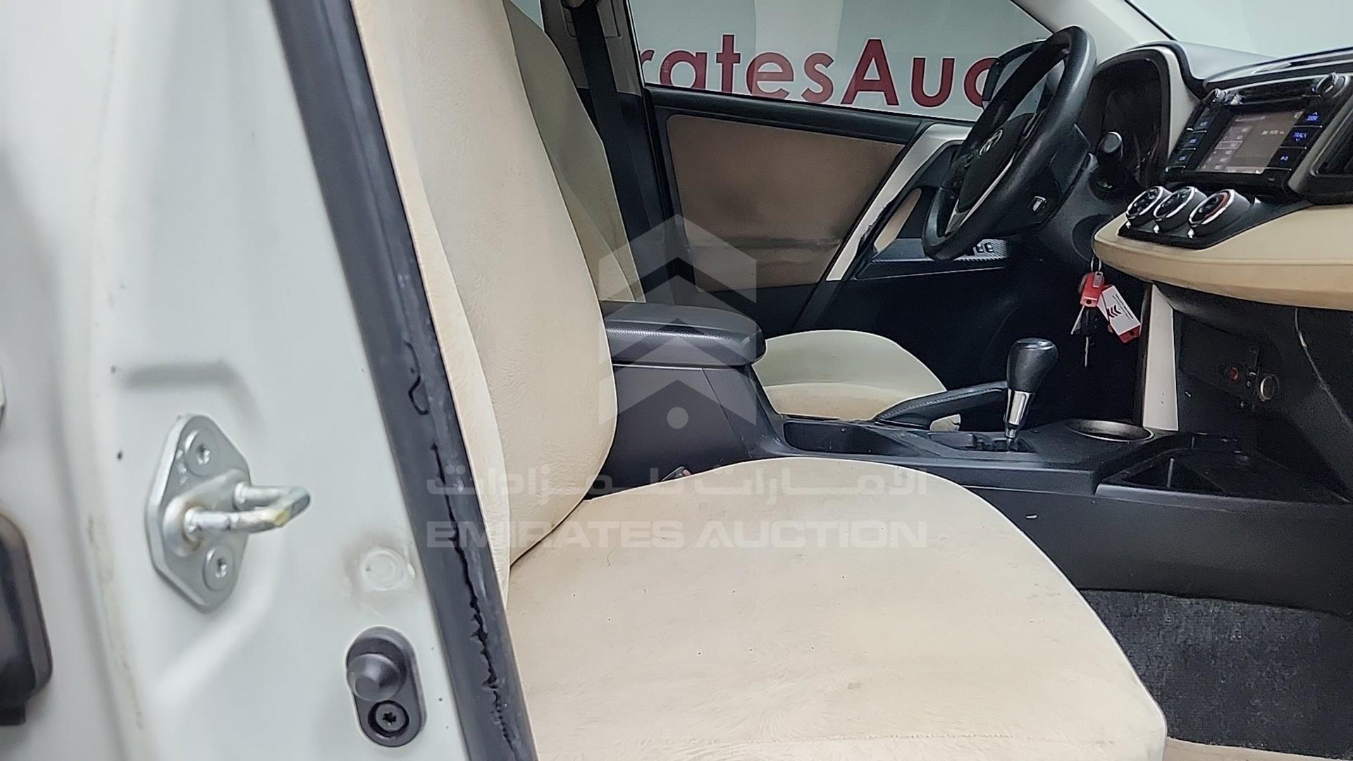 2014 TOYOTA RAV-4 VIN: JTMBF9EV3EJ006439