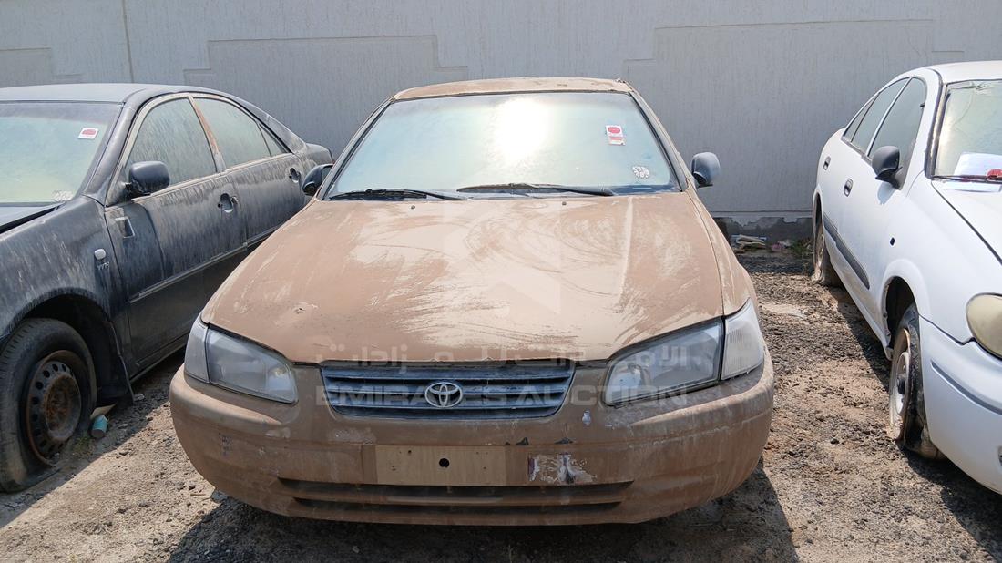 2000 Toyota Camry — Full Front View — Photo 1