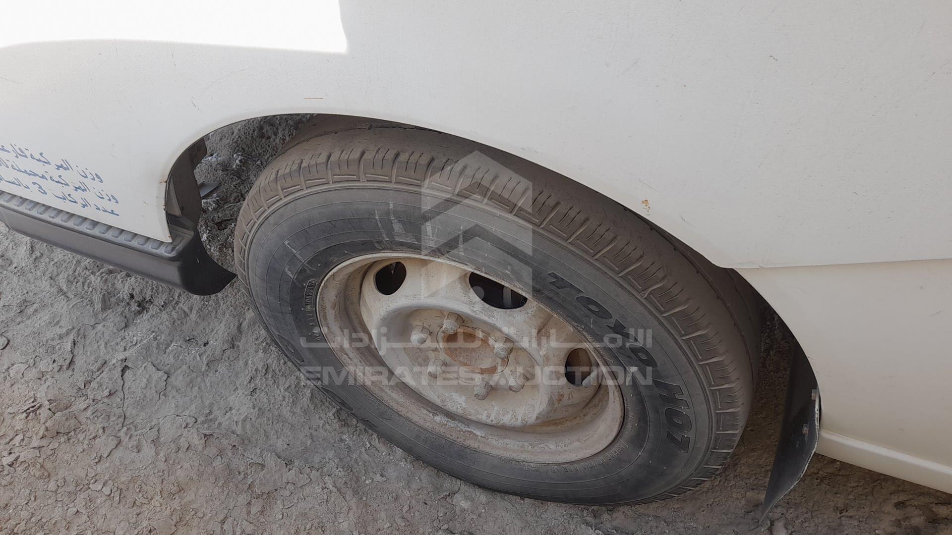 2008 NISSAN URVAN VIN: JM6AE52S78X100615