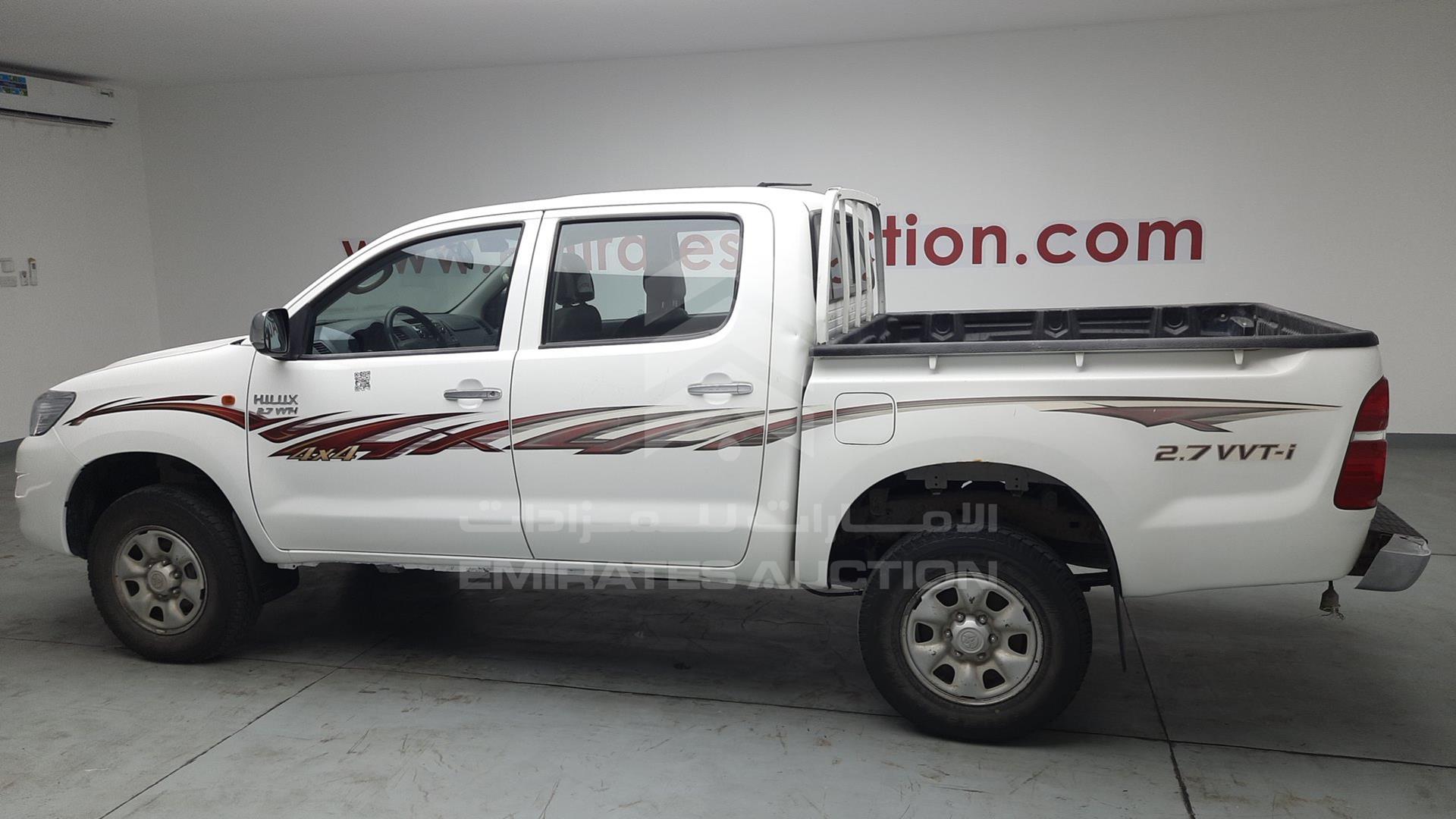 2014 TOYOTA HILUX VIN: MR0FX22G3E1392356