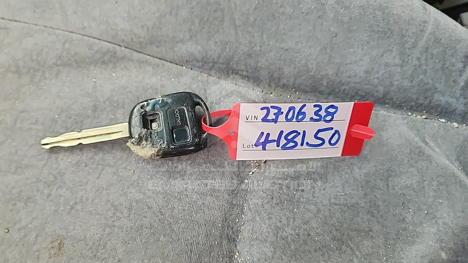 2004 TOYOTA PREVIA VIN: JTEGD32M740270638