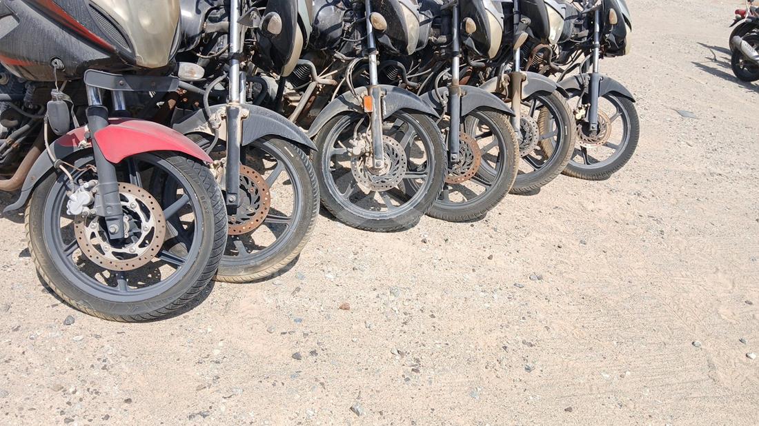 6 Motorbikes — Front Right Tyre — Photo 36