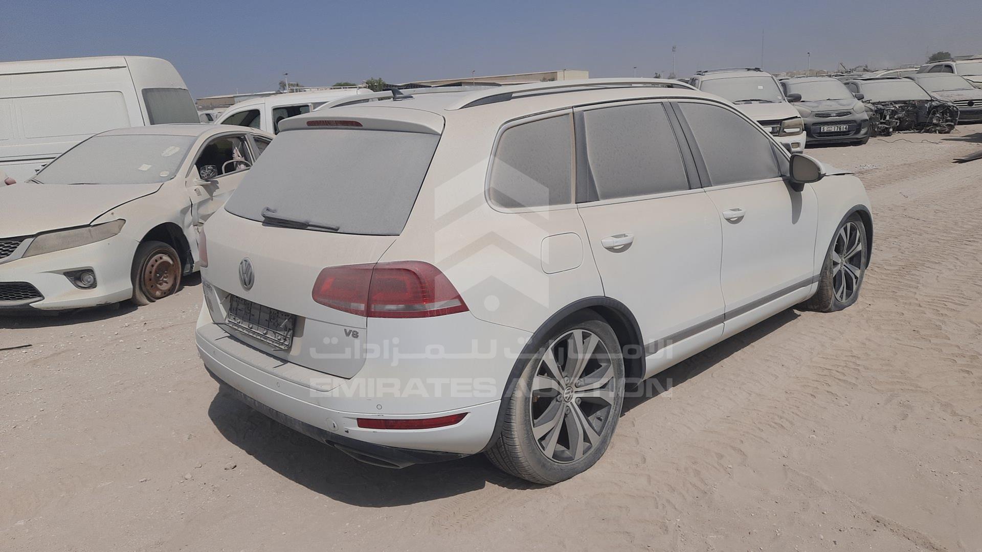 2013 VOLKSWAGEN TOUAREG VIN: WVGBD2BP7DD008254
