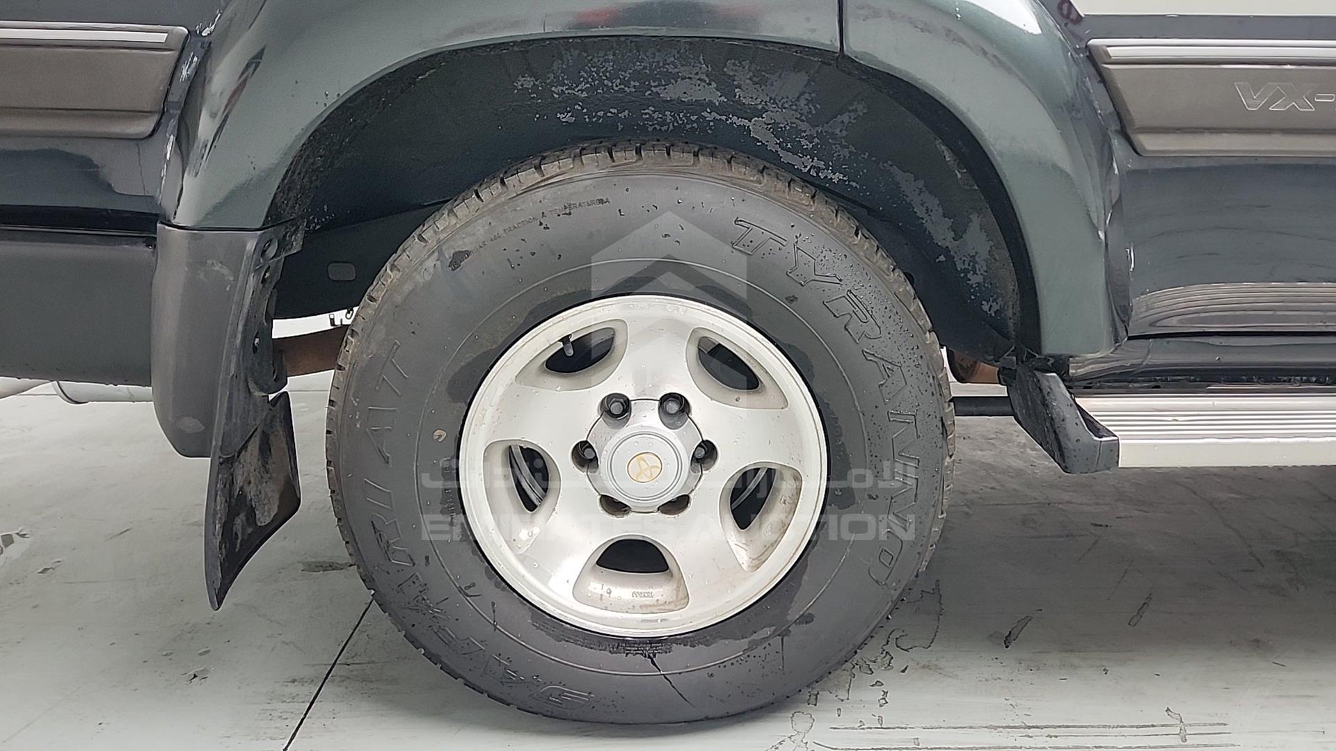 1996 TOYOTA LAND CRUISER VIN: FZJ800133159
