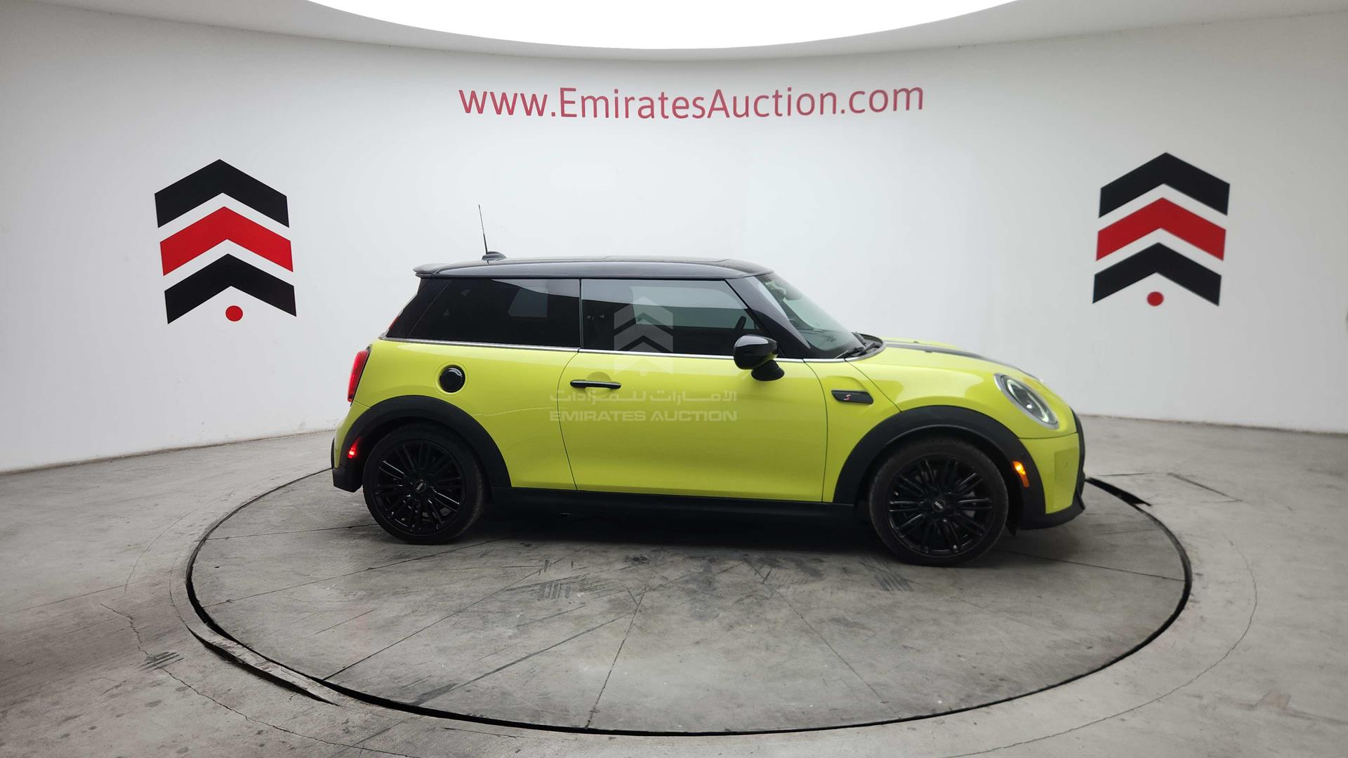 2023 MINI COOPER S VIN: WMW53DH0XP2S73659