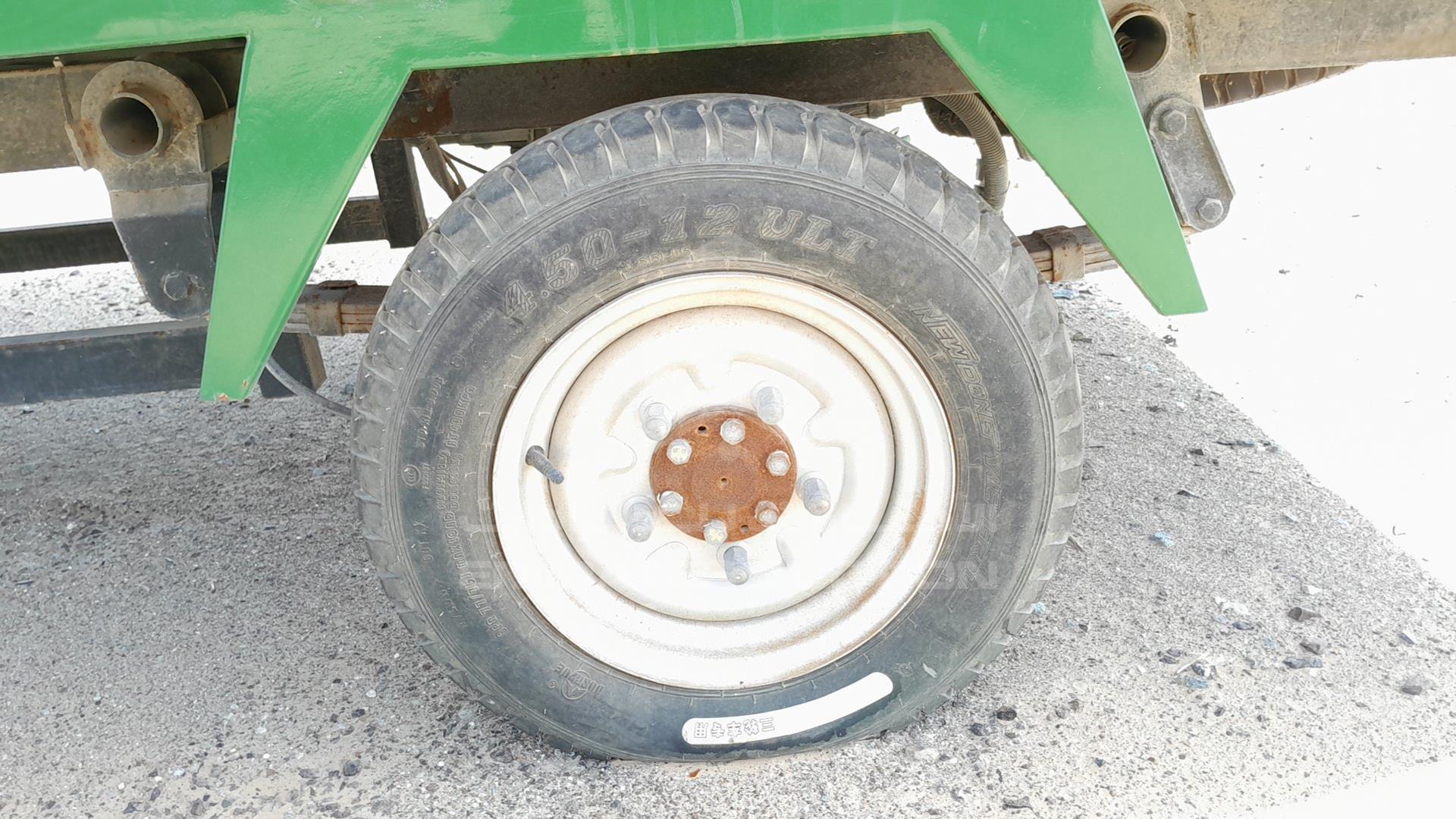 0 TRICYCLE --- VIN: LB6MWMZ09J1A04355