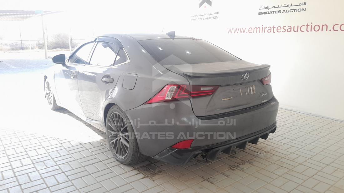 لكزس اى اس 250 2014 — الزاوية الخلفية اليسرى — صورة 8