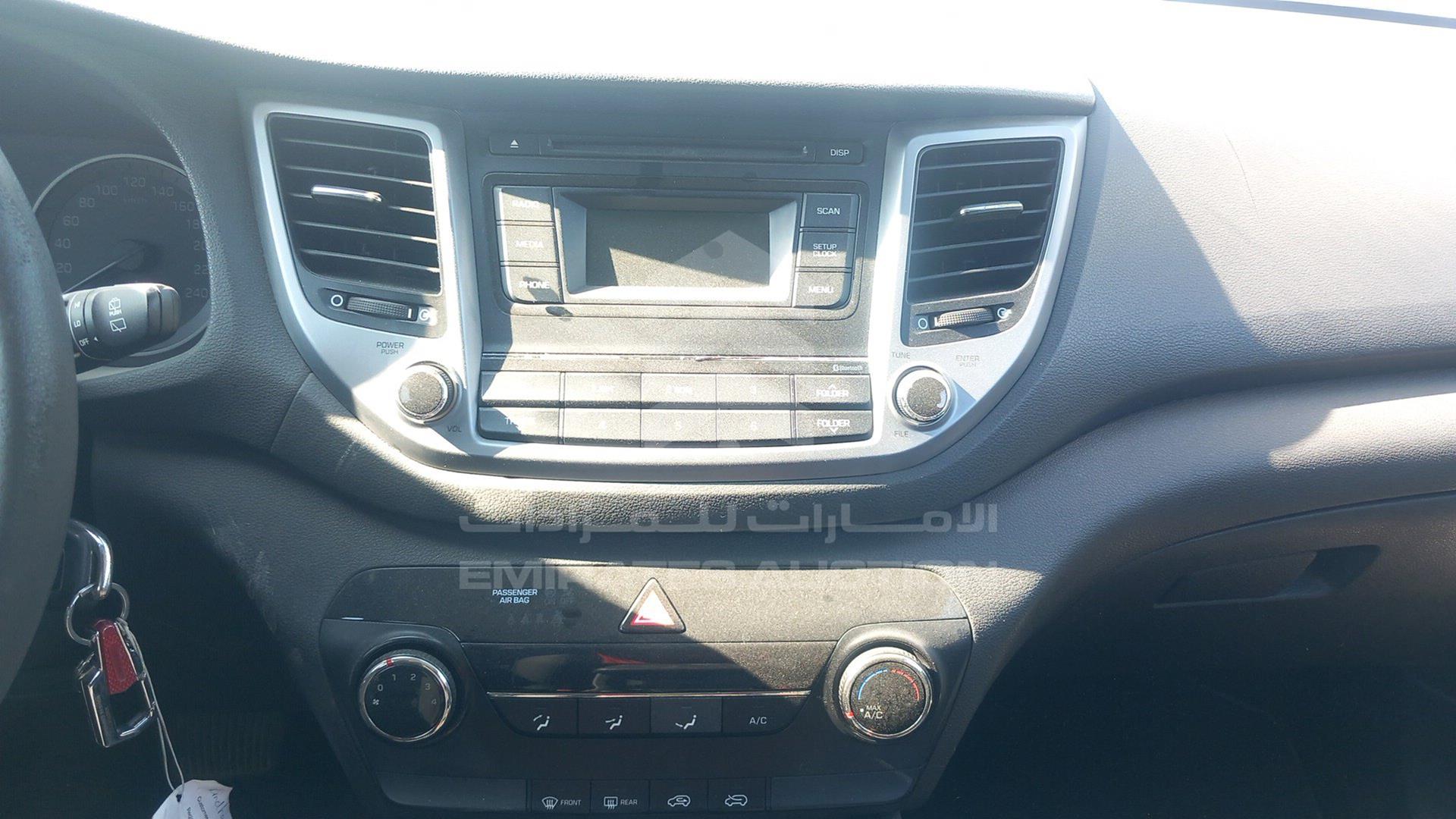 2016 HYUNDAI TUCSON VIN: TMAJ28137GJ061926