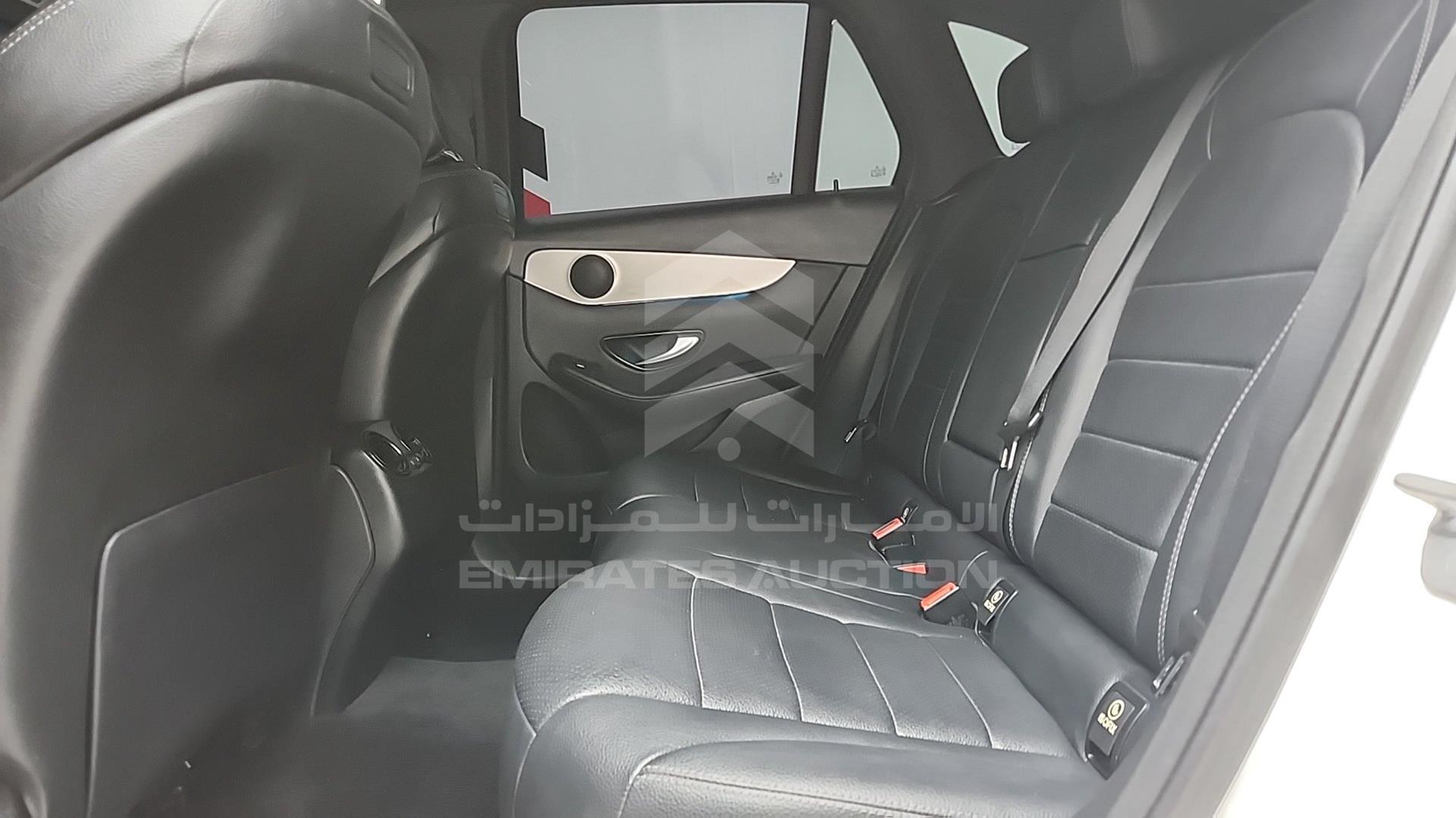 2019 MERCEDES GLC 300 VIN: WDC0G4JB9KV182140