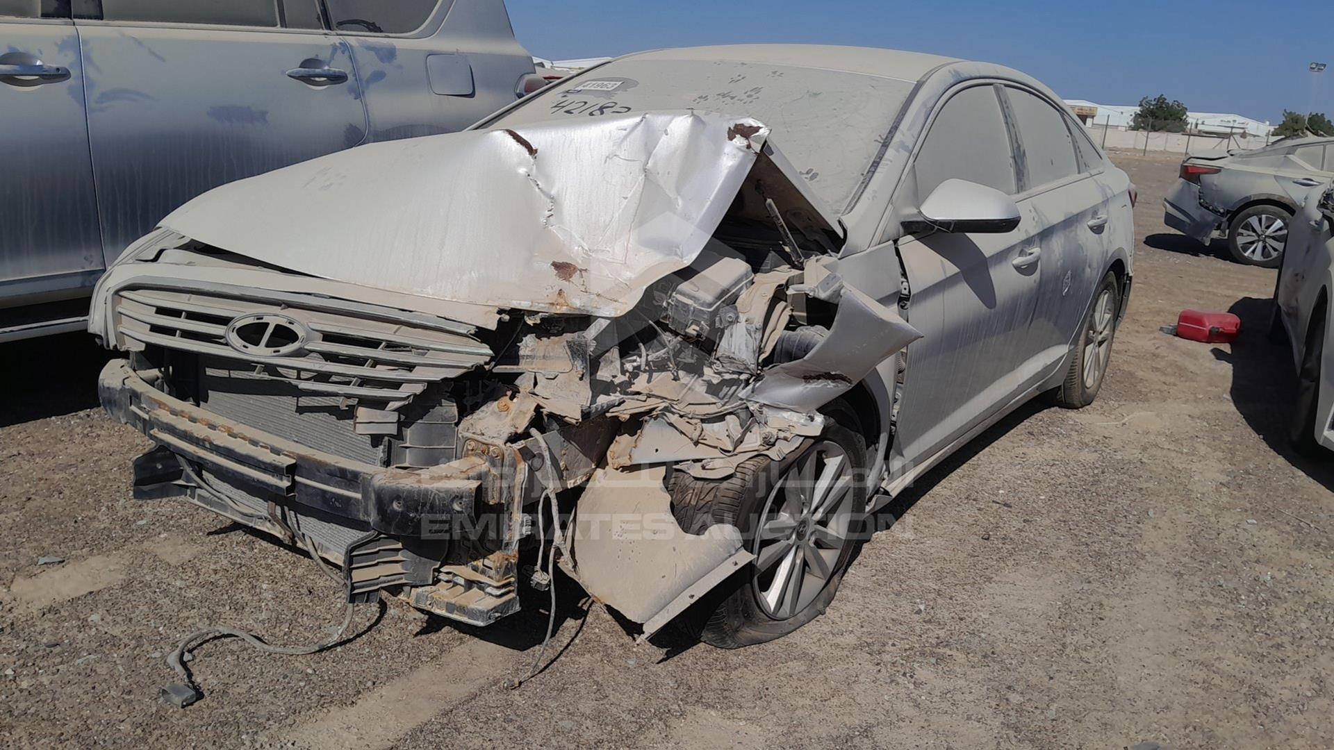 2015 HYUNDAI SONATA VIN: 5NPE24AF2FH001897