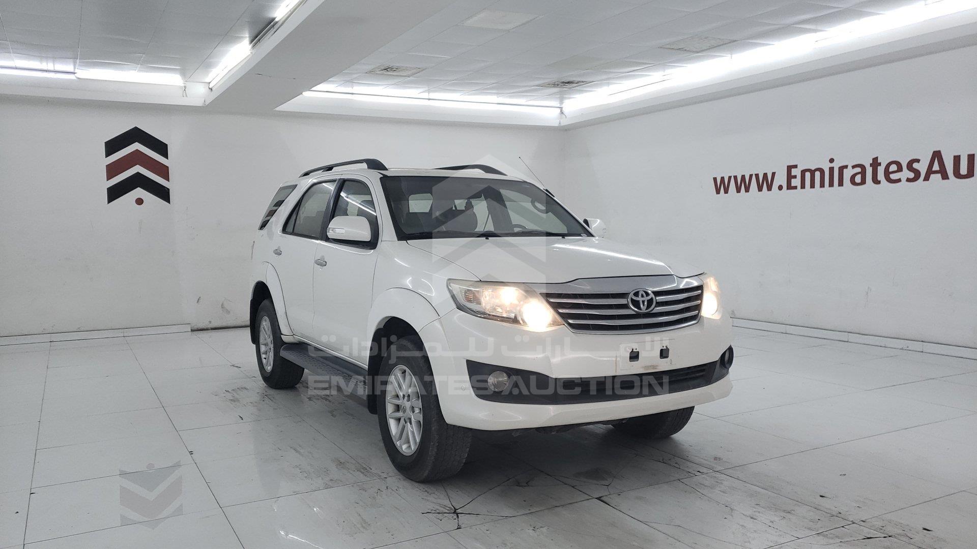 MHFYU59G7D7022681 - 2013 Toyota Fortuner - #418085